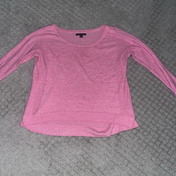 AEO Pink Crew Thin Sweater. - Picture 1 of 4